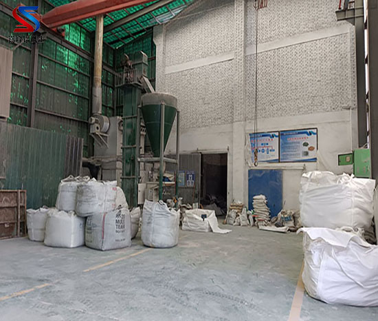 北京豐臺區(qū)鋁礬土熟料,鋁礬土骨科,鋁礬土骨科價格,鋁礬土細(xì)粉,鋁礬土,鋁礬土價格 北京豐臺區(qū)鋁礬土熟料,鋁礬土骨科,鋁礬土骨科價格,鋁礬土細(xì)粉,鋁礬土,鋁礬土價格